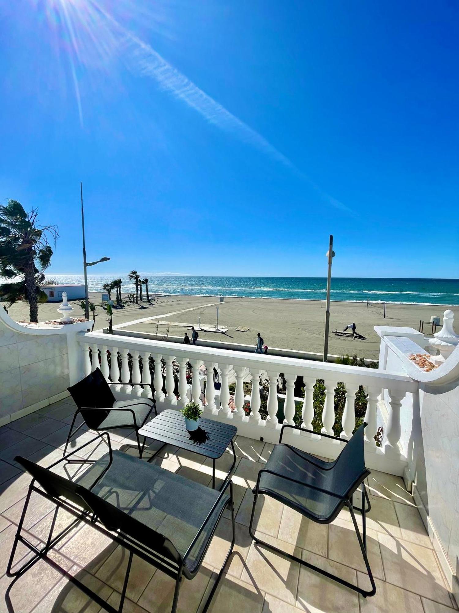 Apartamento Frontal Al Mar - Torrox Costa Bagian luar foto