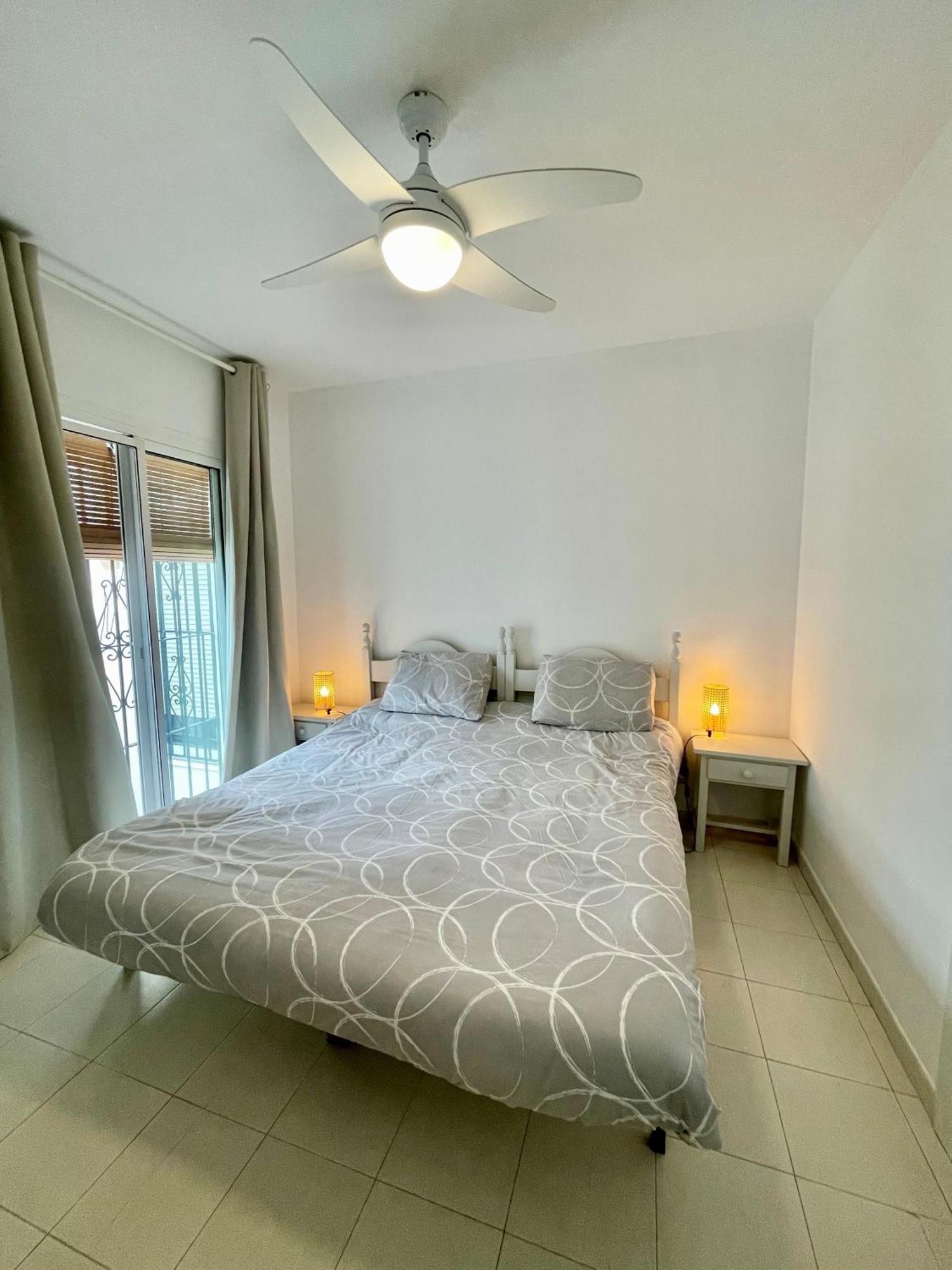 Apartamento Frontal Al Mar - Torrox Costa Bagian luar foto